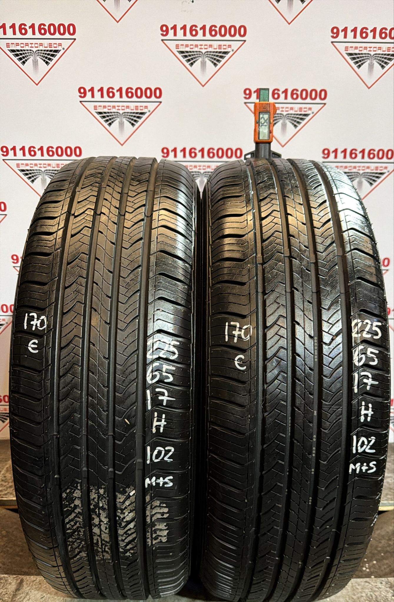 MAXXIS  USADO M+S 225/65 R17 102 H